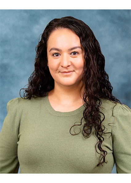 Cynthia Navarro Headshot