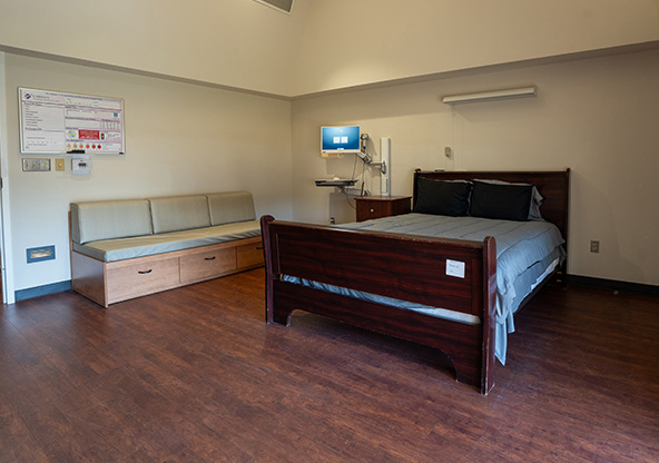 Bedroom image of the inpatient rehab center at CHRISTUS Health Inpatient Rehabilitation Center Shreveport-Bossier